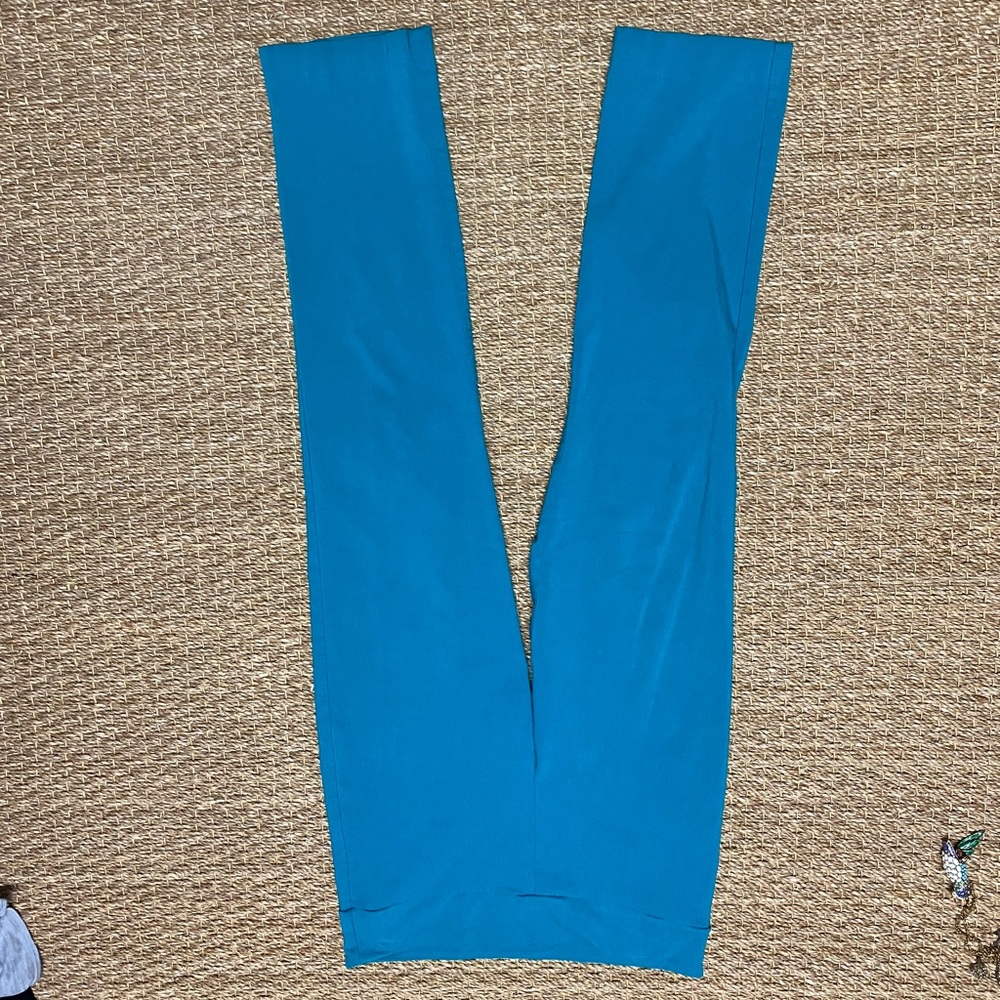 Turquoise skinny pants!